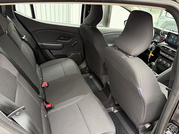 Dacia Sandero 6 of 20