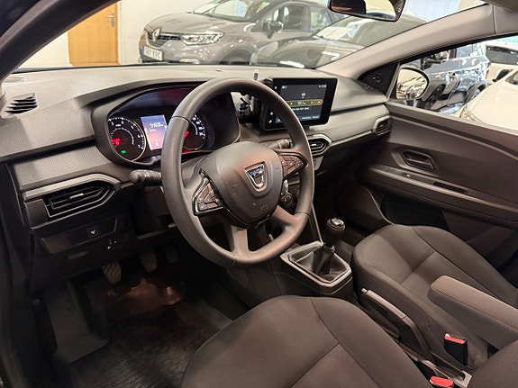 Dacia Sandero 17 of 20