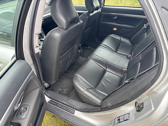 Volvo S80 6 of 30