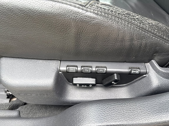 Volvo S80 11 of 30