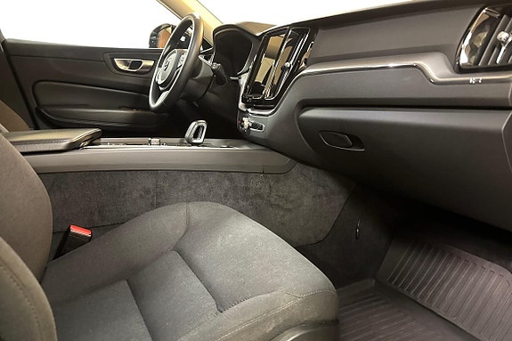 Volvo XC60 10 of 15