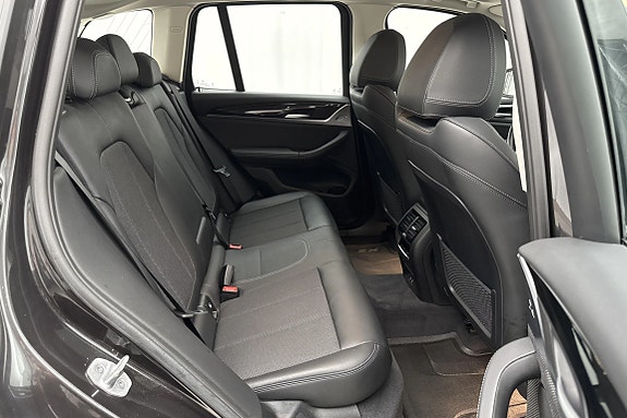 BMW X3 4 of 8