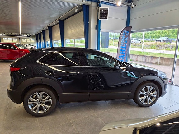 Mazda CX-30 6 of 15