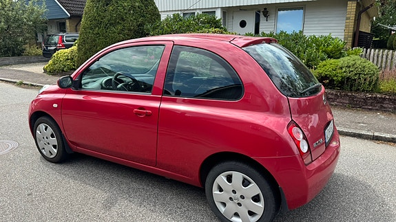 Nissan Micra 3 of 13