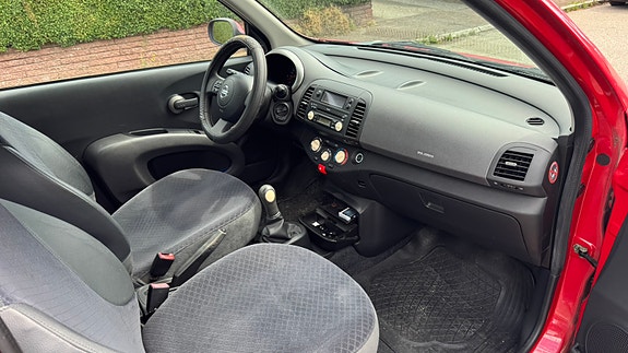 Nissan Micra 13 of 13