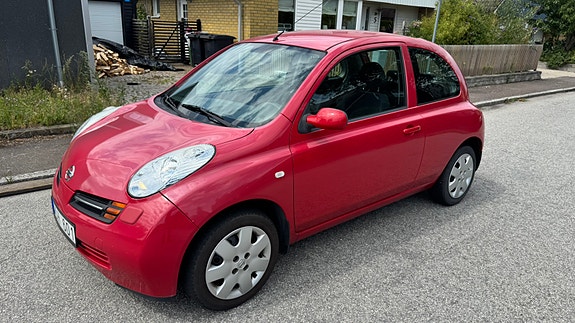 Nissan Micra 8 of 13
