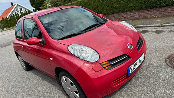 Nissan Micra 2 of 13