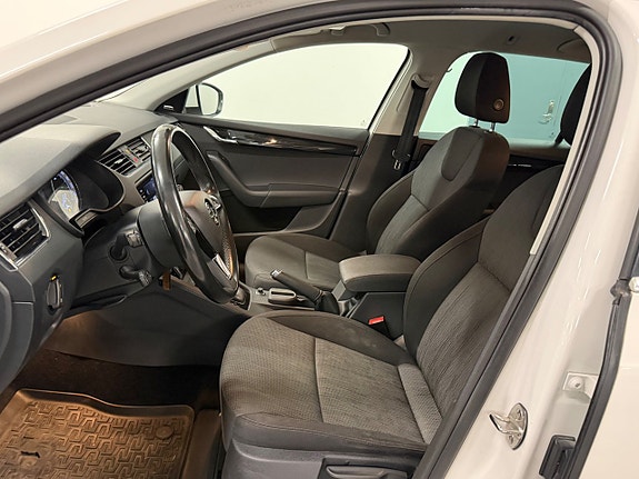 Skoda Octavia 9 of 16