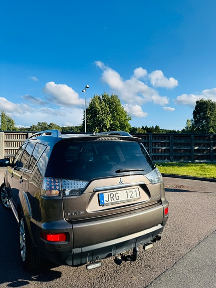 Mitsubishi Outlander 8 of 13