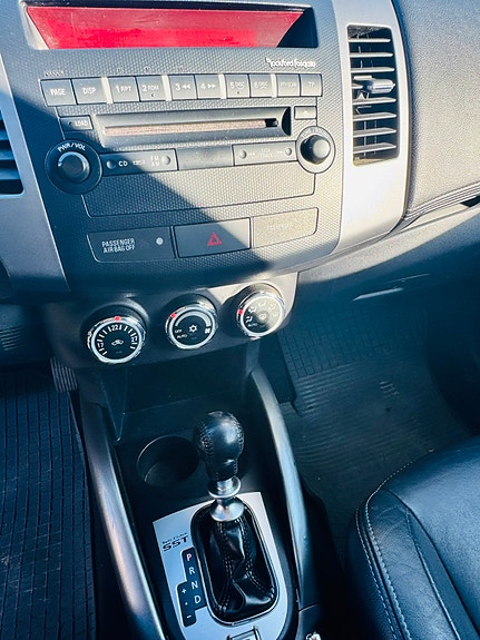 Mitsubishi Outlander 12 of 13