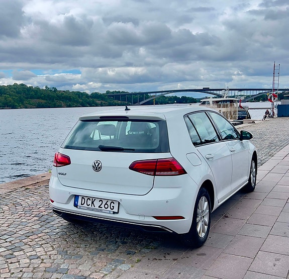 Volkswagen Golf VII 3 of 4