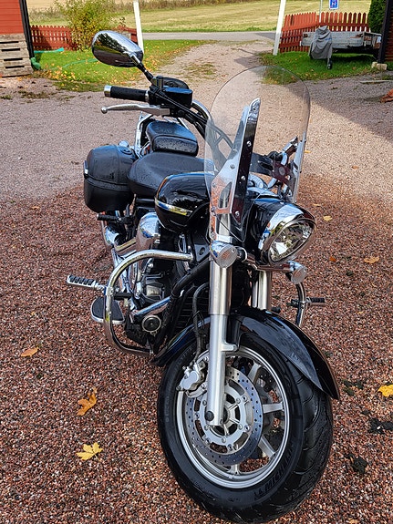 Yamaha XVS1300A Midnight Star 2 of 7
