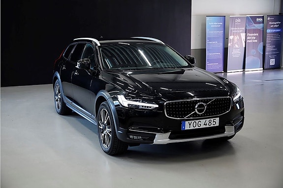 Volvo V90 Cross Country 5 of 13