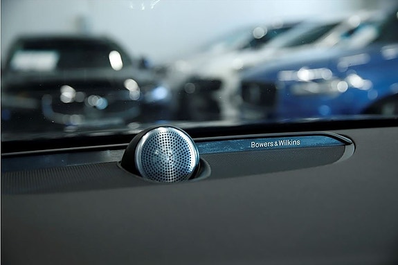 Volvo V90 Cross Country 9 of 13