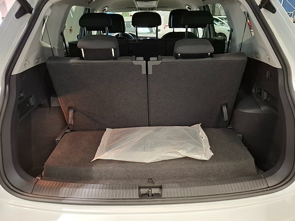 Volkswagen Tiguan Allspace 9 of 30