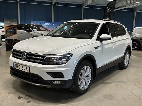 Volkswagen Tiguan Allspace 8 of 19