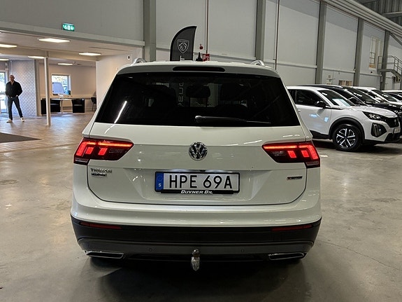 Volkswagen Tiguan Allspace 5 of 19