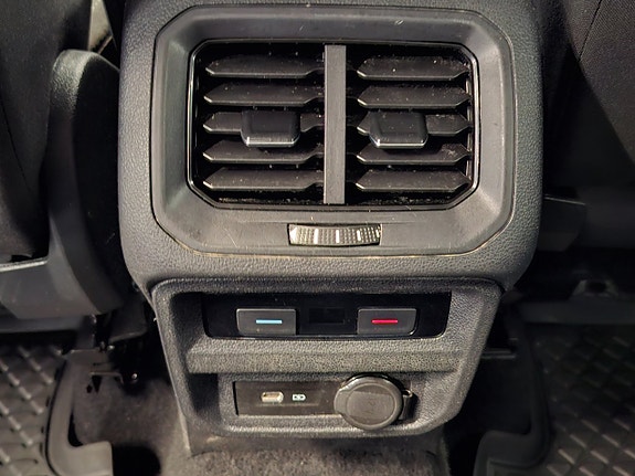 Volkswagen Tiguan Allspace 27 of 30