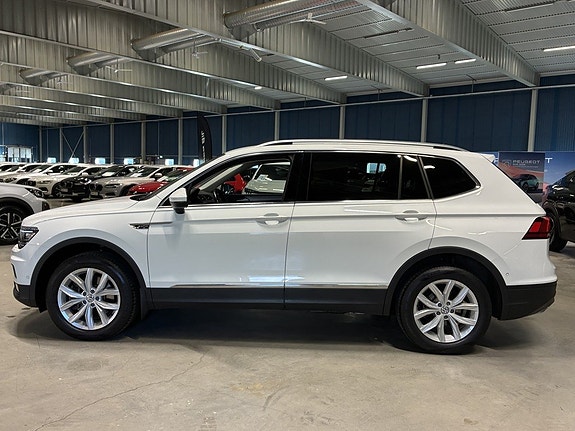 Volkswagen Tiguan Allspace 7 of 19