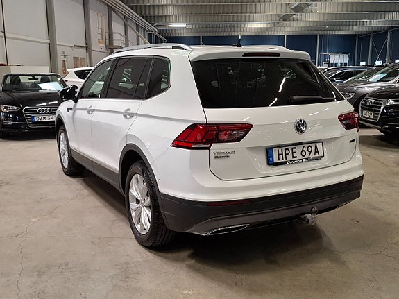 Volkswagen Tiguan Allspace 4 of 30