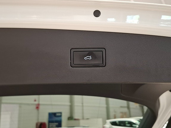Volkswagen Tiguan Allspace 10 of 30