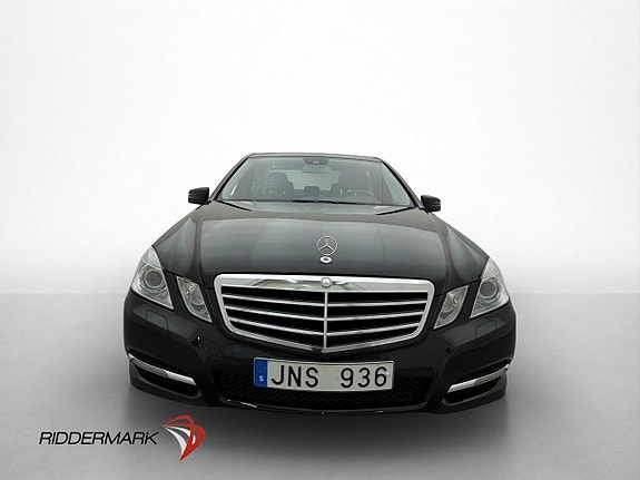Mercedes-Benz E220 2 of 29