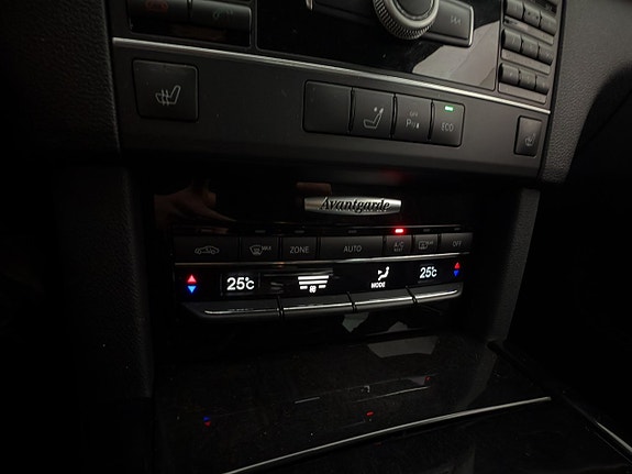 Mercedes-Benz E220 20 of 29