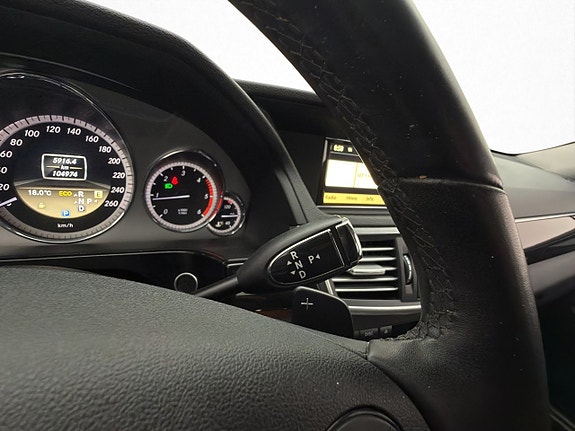 Mercedes-Benz E220 17 of 29