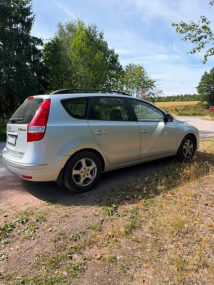 Hyundai i30 4 of 6