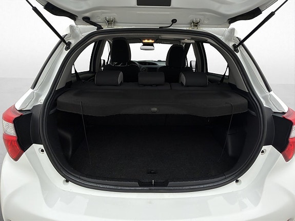 Toyota Yaris 26 of 30