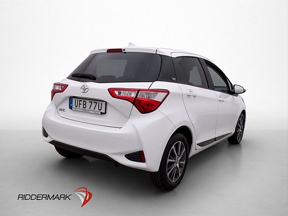 Toyota Yaris 8 of 30