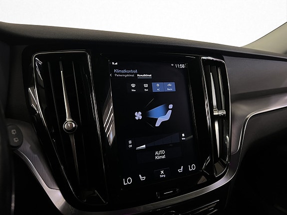 Volvo V60 23 of 30