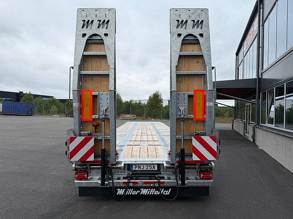 Plan maskinvagn Müller Mitteltal 38t ramper OMG Leverans 4 of 12