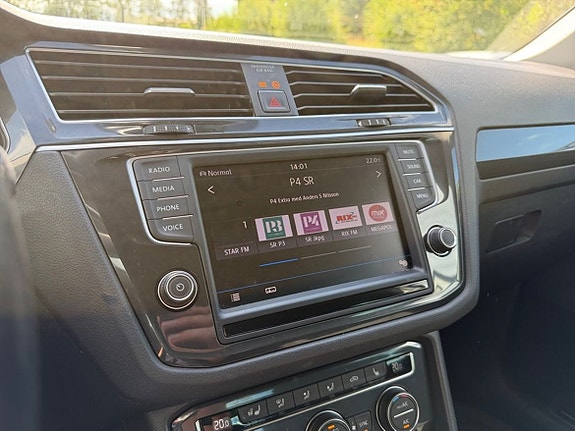 Volkswagen Tiguan 11 of 24