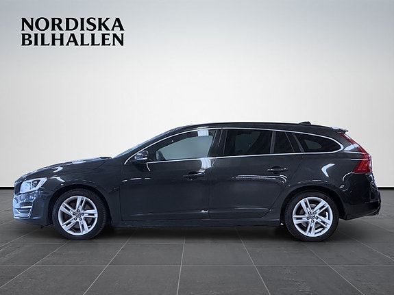 Volvo V60 4 of 16
