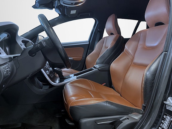 Volvo V60 6 of 16