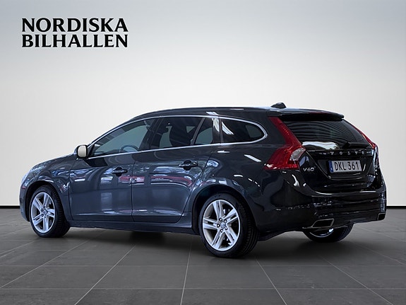 Volvo V60 5 of 16