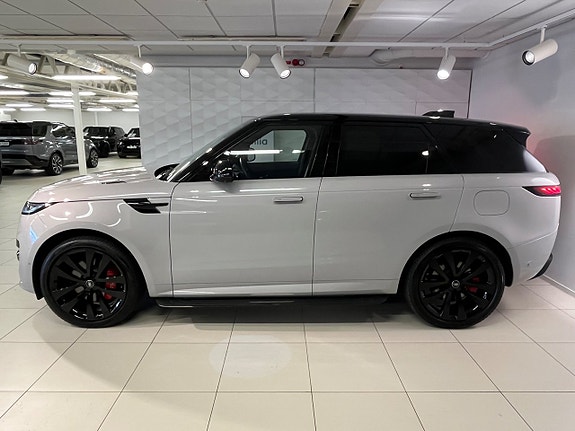 Land Rover Range Rover Sport 3 of 10