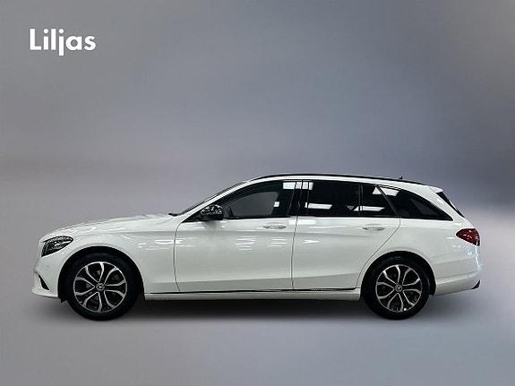 Mercedes-Benz C200 2 of 11