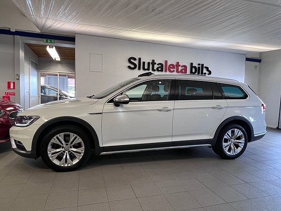 Volkswagen Passat Alltrack 10 of 27
