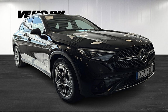 Mercedes-Benz GLC300 d 2 of 12