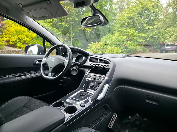 Peugeot 3008 5 of 16