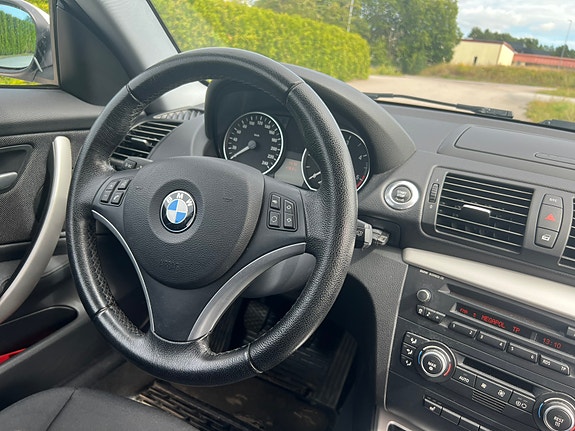 BMW 118d 2 of 3