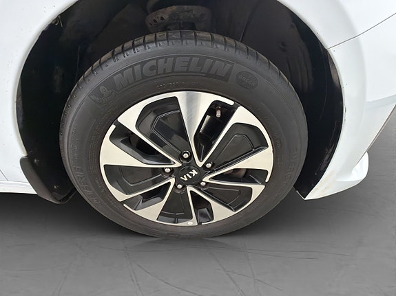 Kia Ceed 30 of 30