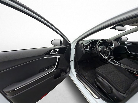 Kia Ceed 9 of 30