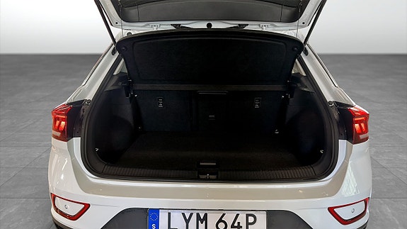 Volkswagen T-Roc 13 of 20
