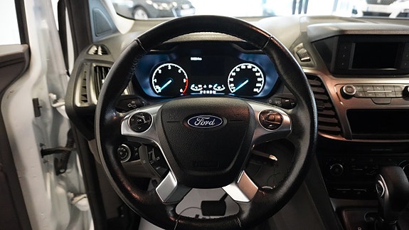Ford Transit Connect 15 of 25