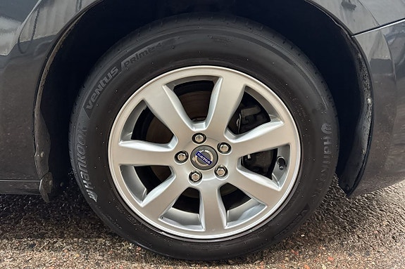 Volvo V60 12 of 19