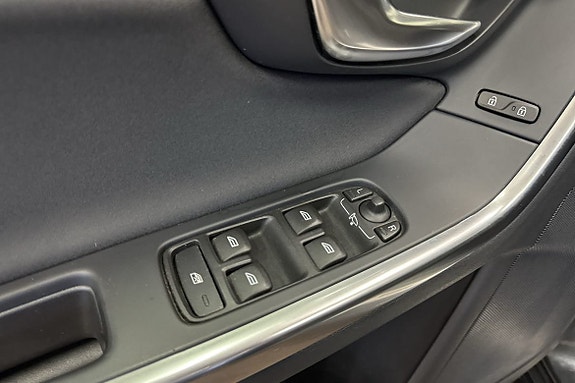 Volvo V60 17 of 19