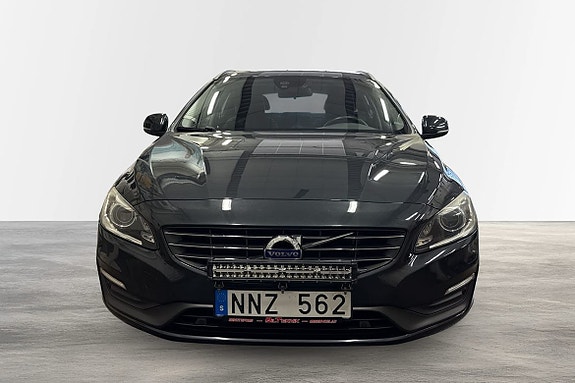 Volvo V60 8 of 19